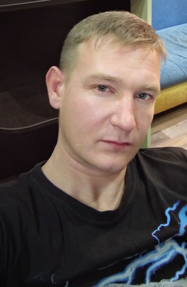  48165340  , 32 ,    