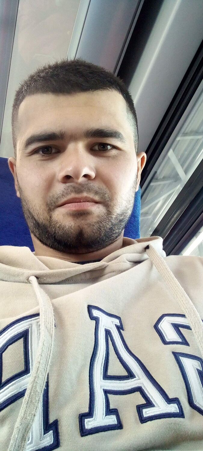  49927810  , 22 ,    