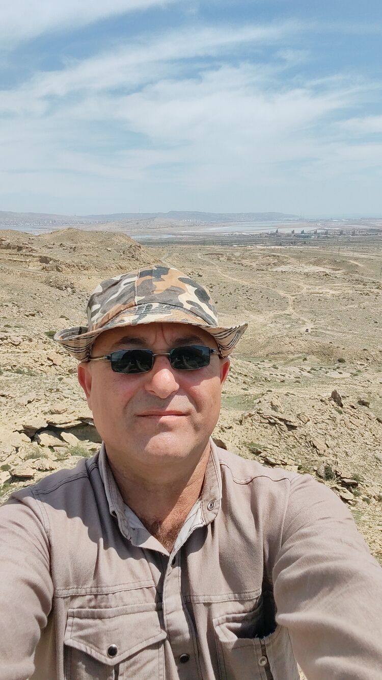  52649060  Ramin, 45 ,    