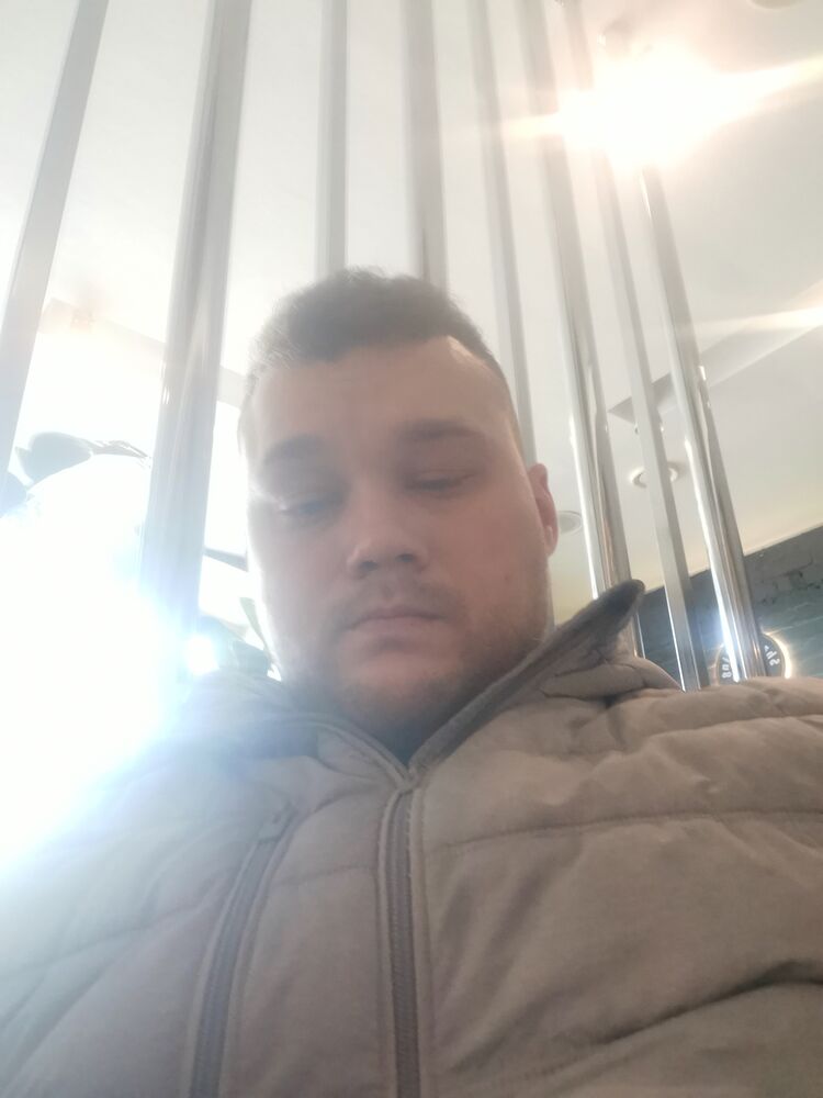  ,   Artem, 34 ,   ,   , c , 