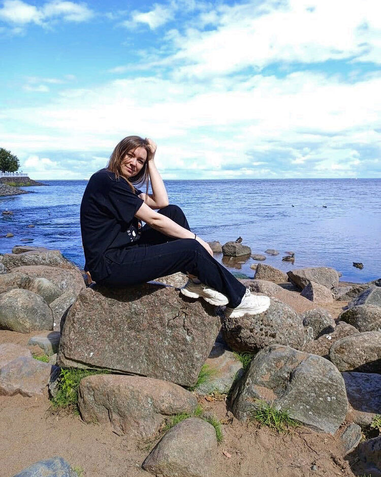  37634680  , 32 ,    -