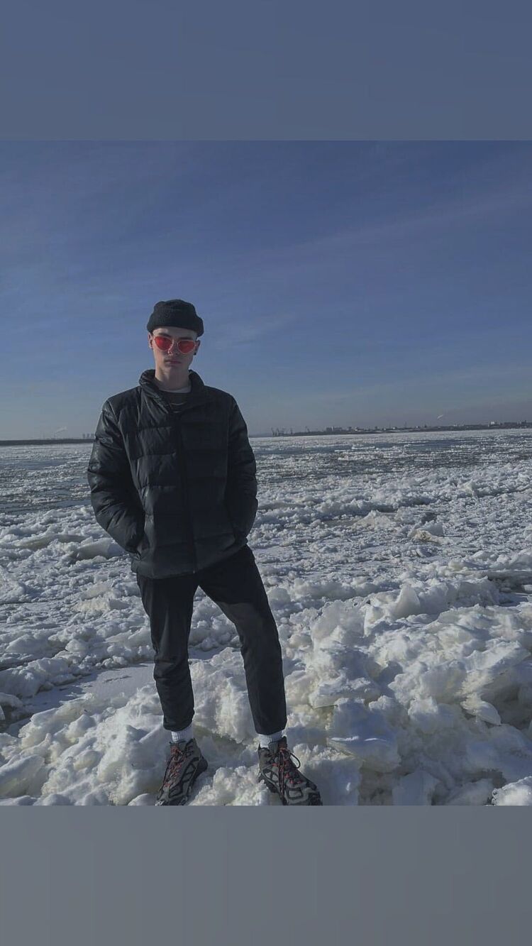  -,   , 22 ,   ,   
