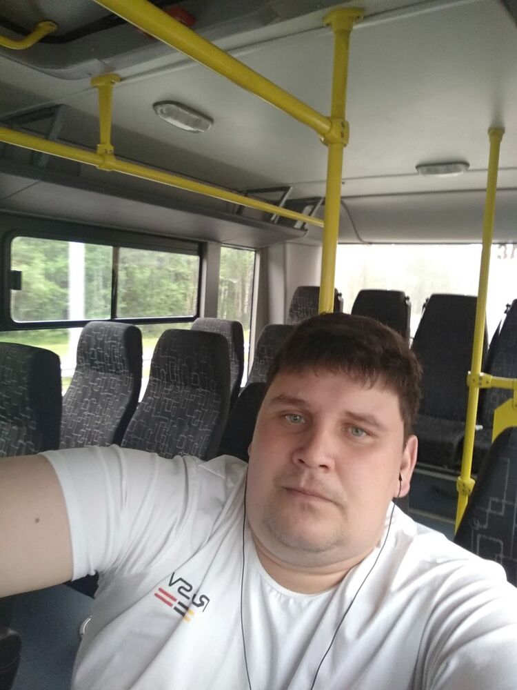  19182870  Vanchester, 38 ,    