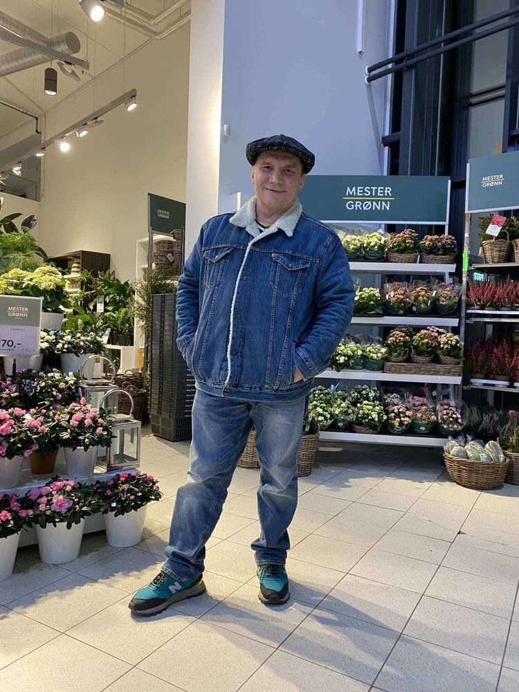  Harstad,   Andrey, 53 ,   ,   , c 