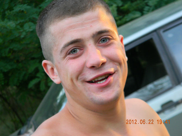  6607360  Stefan, 35 ,    