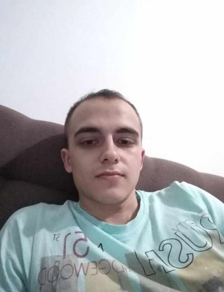  20314680  Vlad, 31 ,    