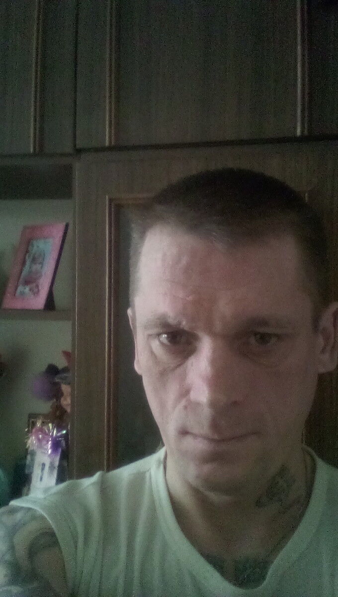  19327600  Igor, 46 ,    