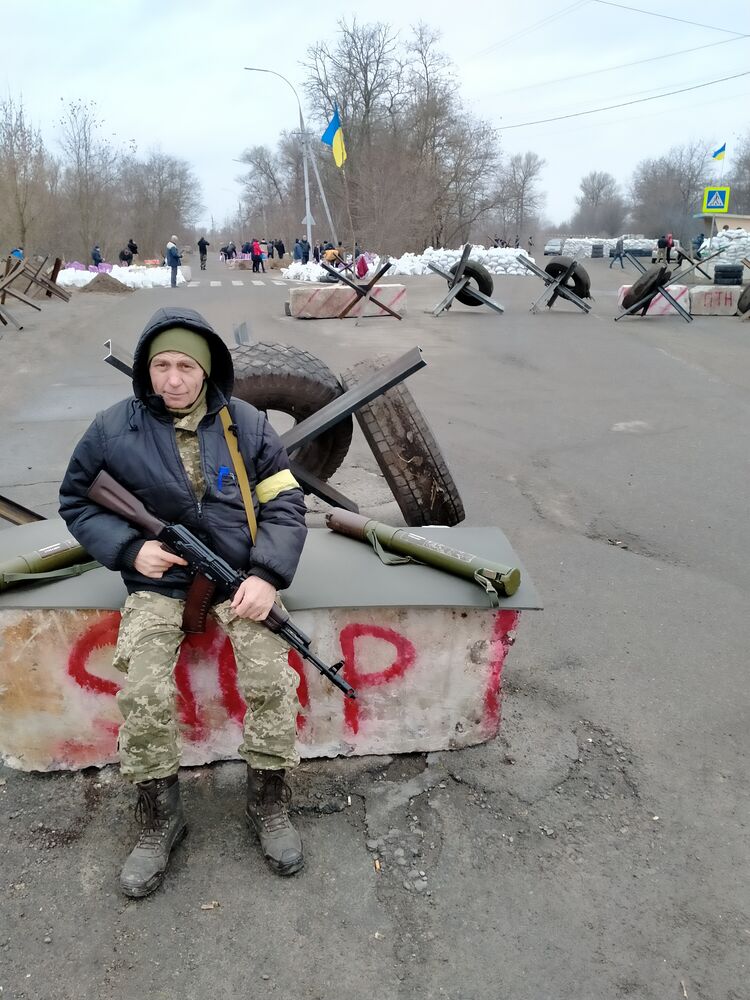  42981120  Oleg, 54 ,    