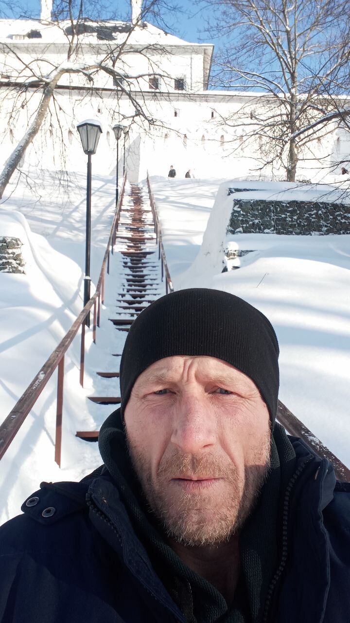  40869120  , 44 ,    