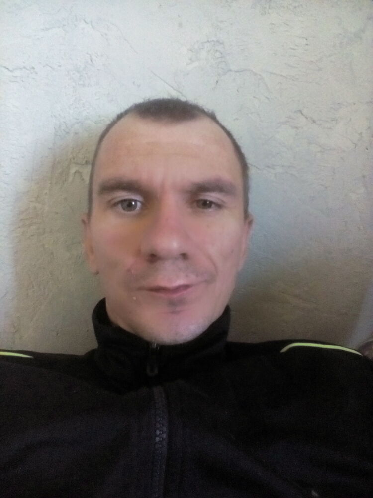  24061480  Anatolii, 42 ,    