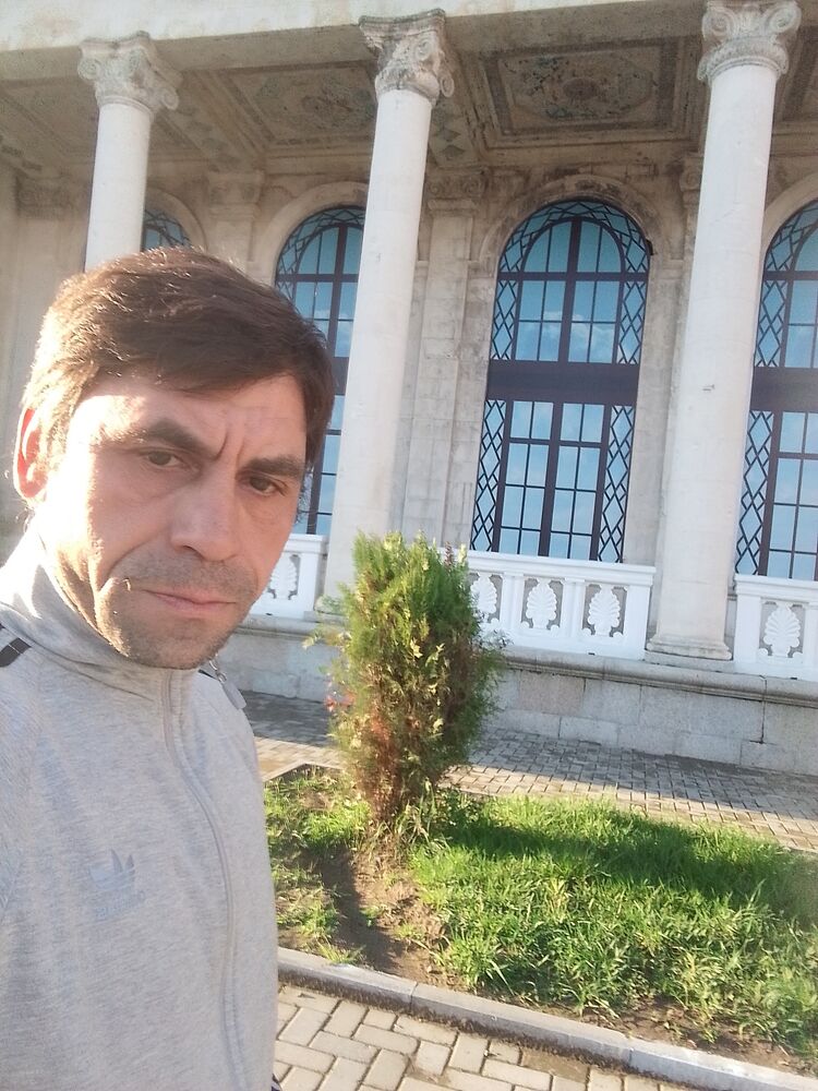  42205780  Valera, 42 ,    