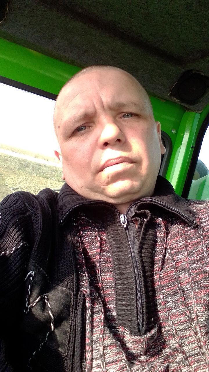  23045680  , 42 ,    