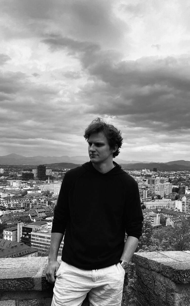  ,   Elias, 20 ,   ,   