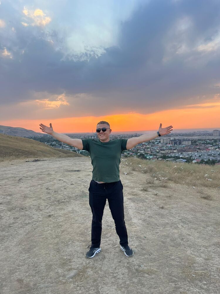  53491500  Anvar, 40 ,    