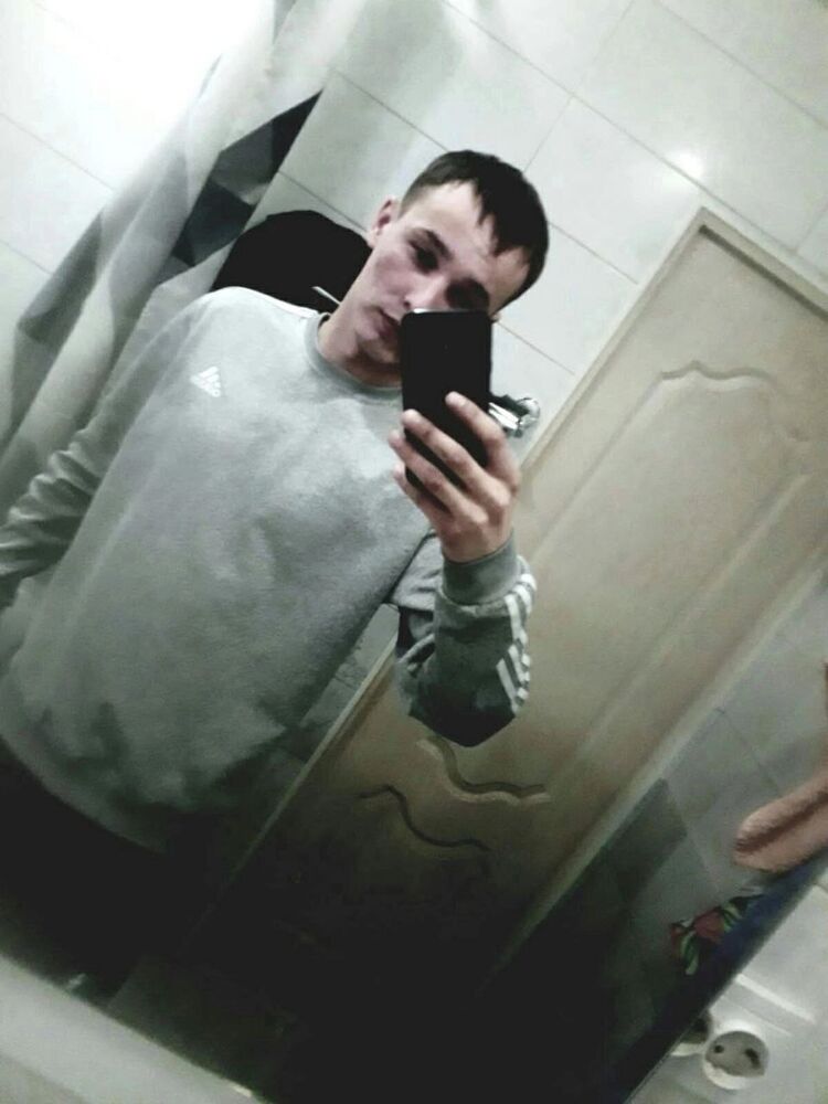  42268340  Krik, 25 ,    -