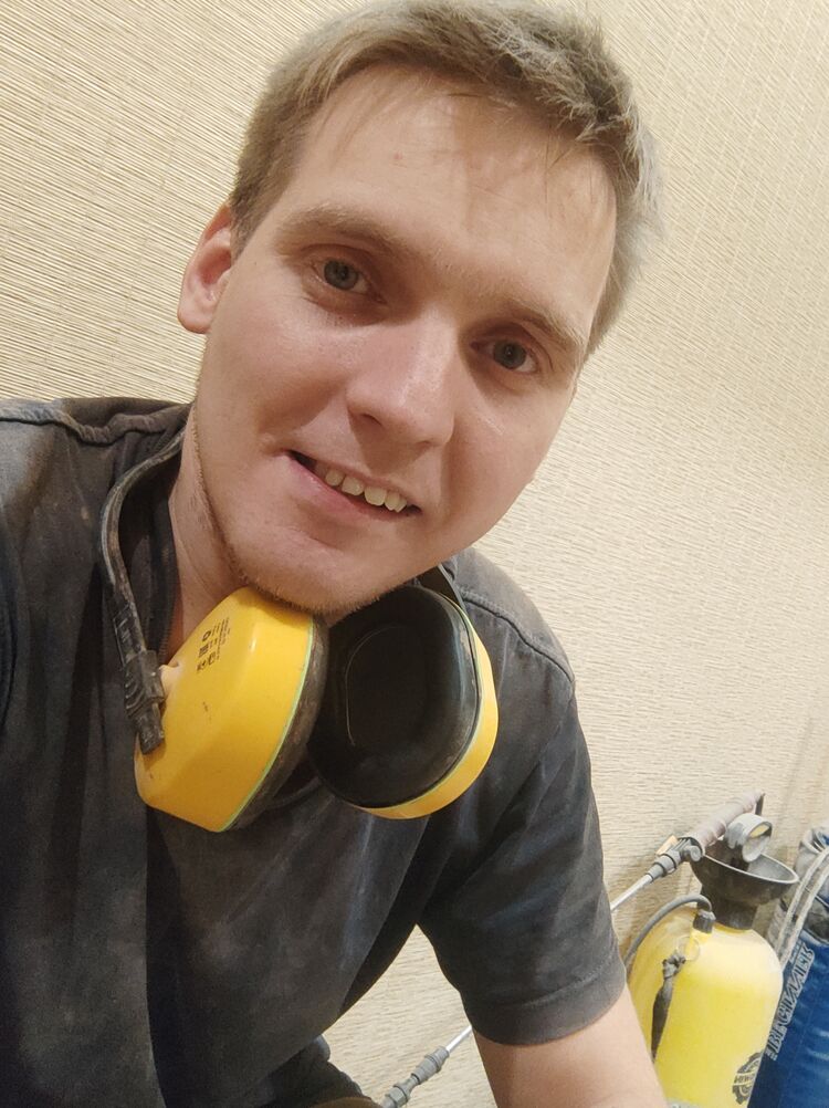  49137920  , 31 ,    