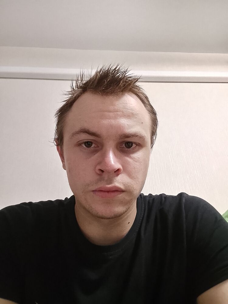  54028890  Denis, 25 ,     