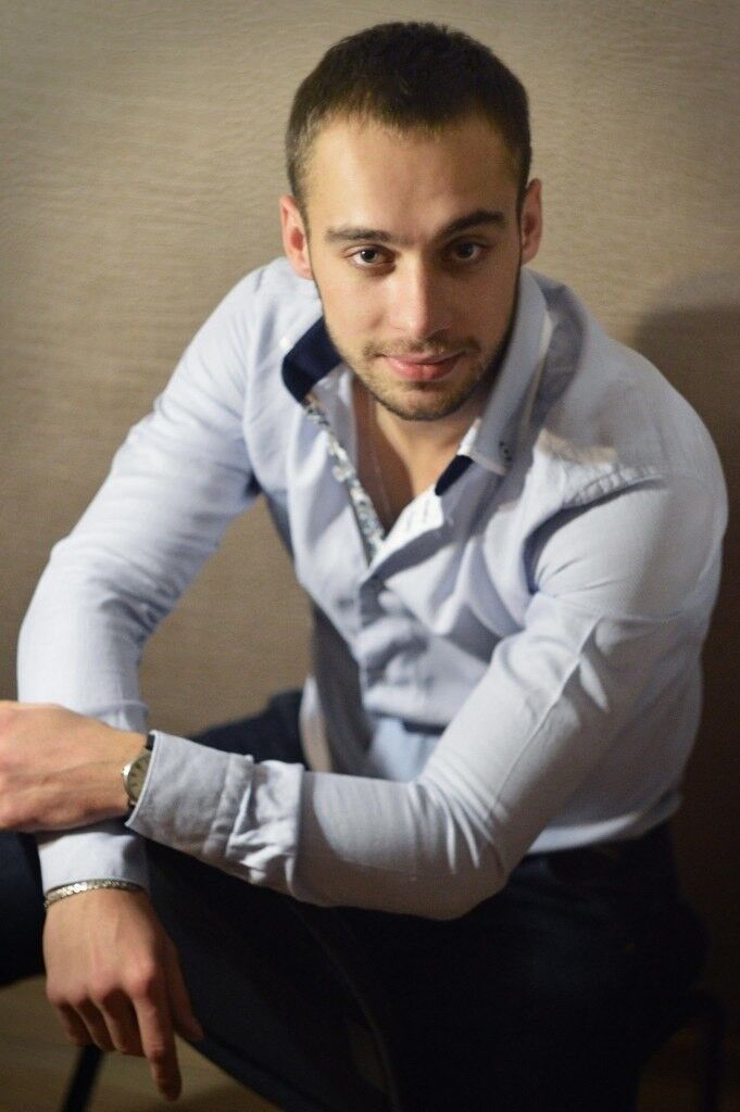  5576440  Markus, 29 ,    