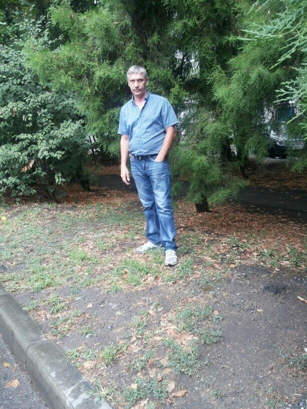  6713500  Denis, 41 ,    