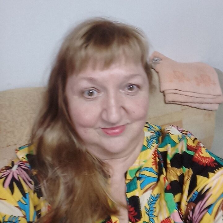 45816570  Helga, 60 ,    