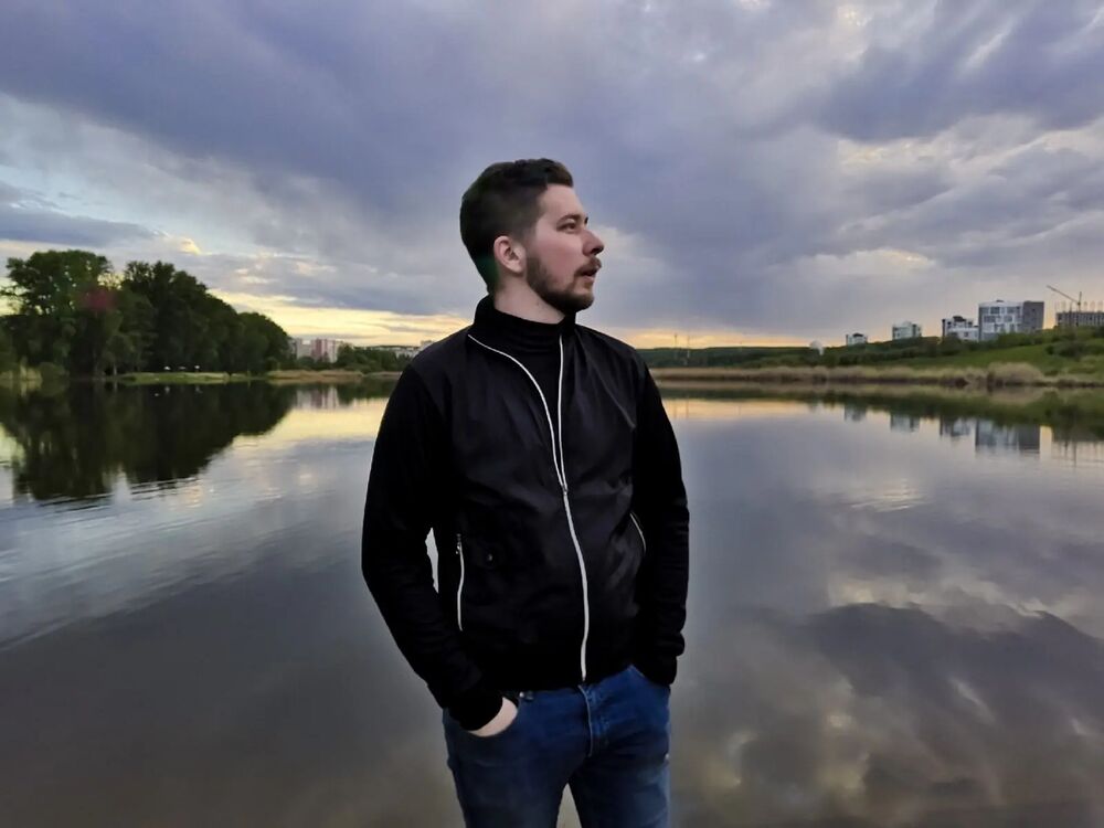  ,   Mikhail, 30 ,   ,   