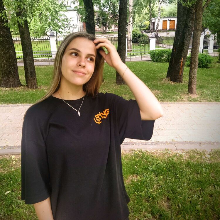  28070840  , 22 ,    