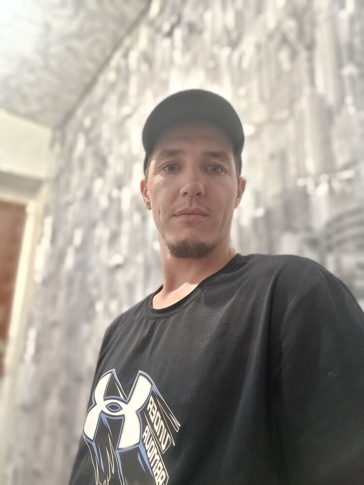  43967860  , 32 ,    