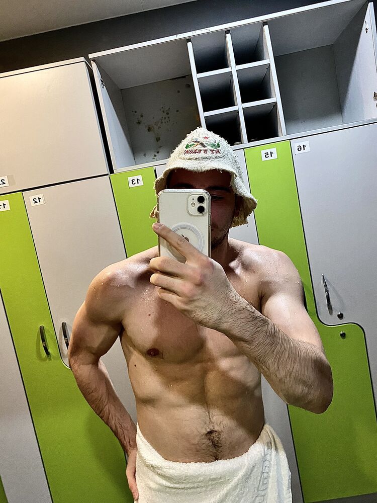  34884070  , 25 ,    