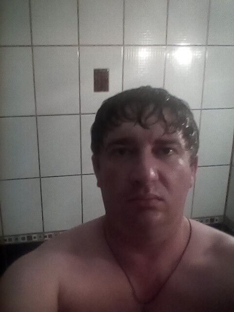  10006340  Aleksandr, 43 ,    
