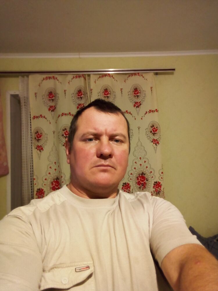  ,   Sergej, 41 ,   ,   