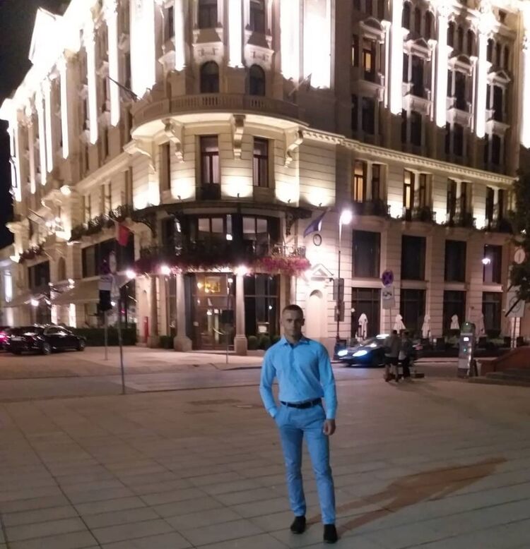  Warszawa,   Viacheslav, 32 ,  