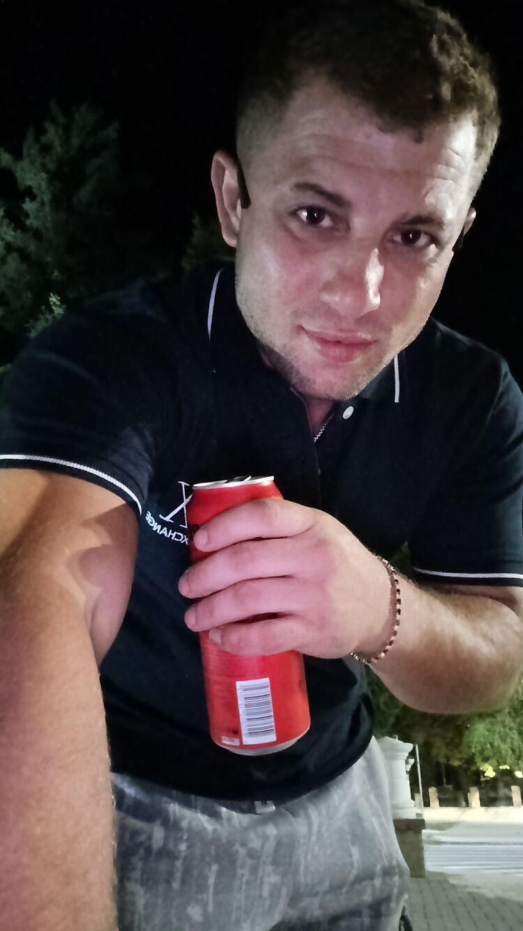  53834220  Tima, 27 ,    