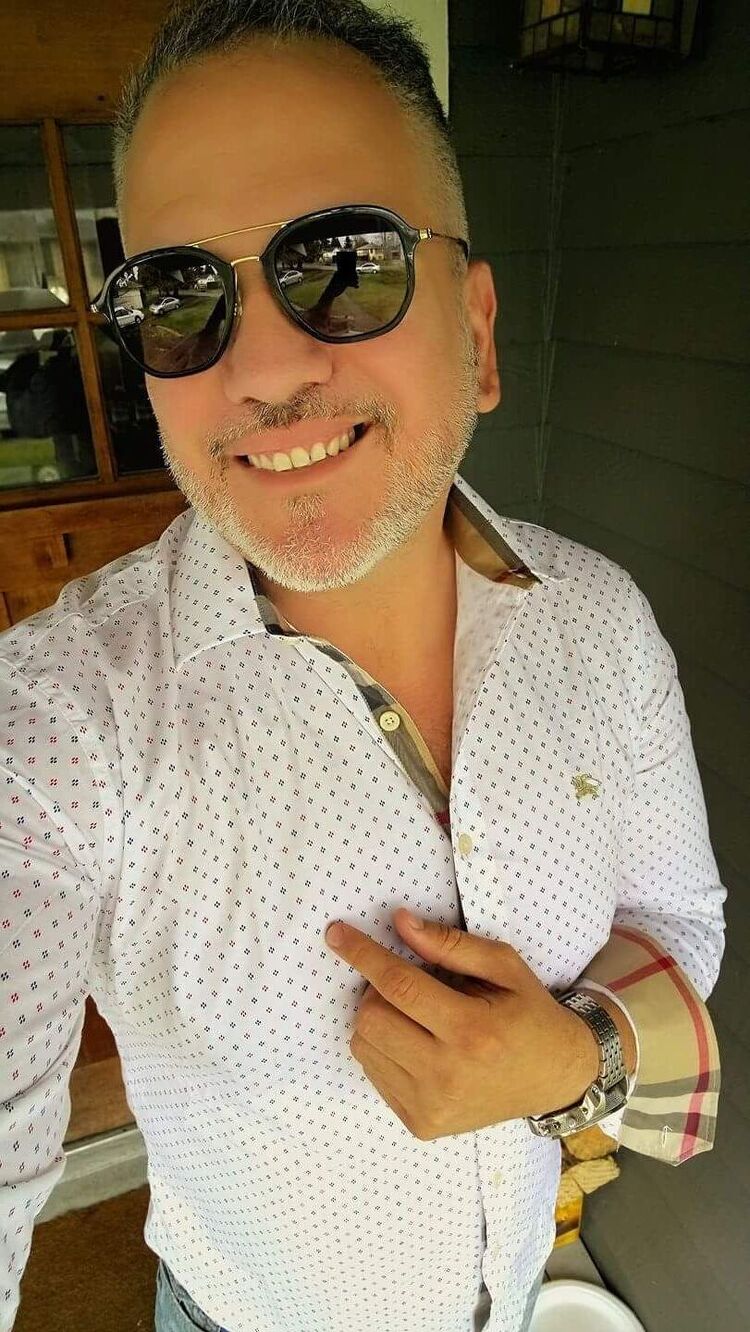  25451940  Brian, 56 ,    Apex