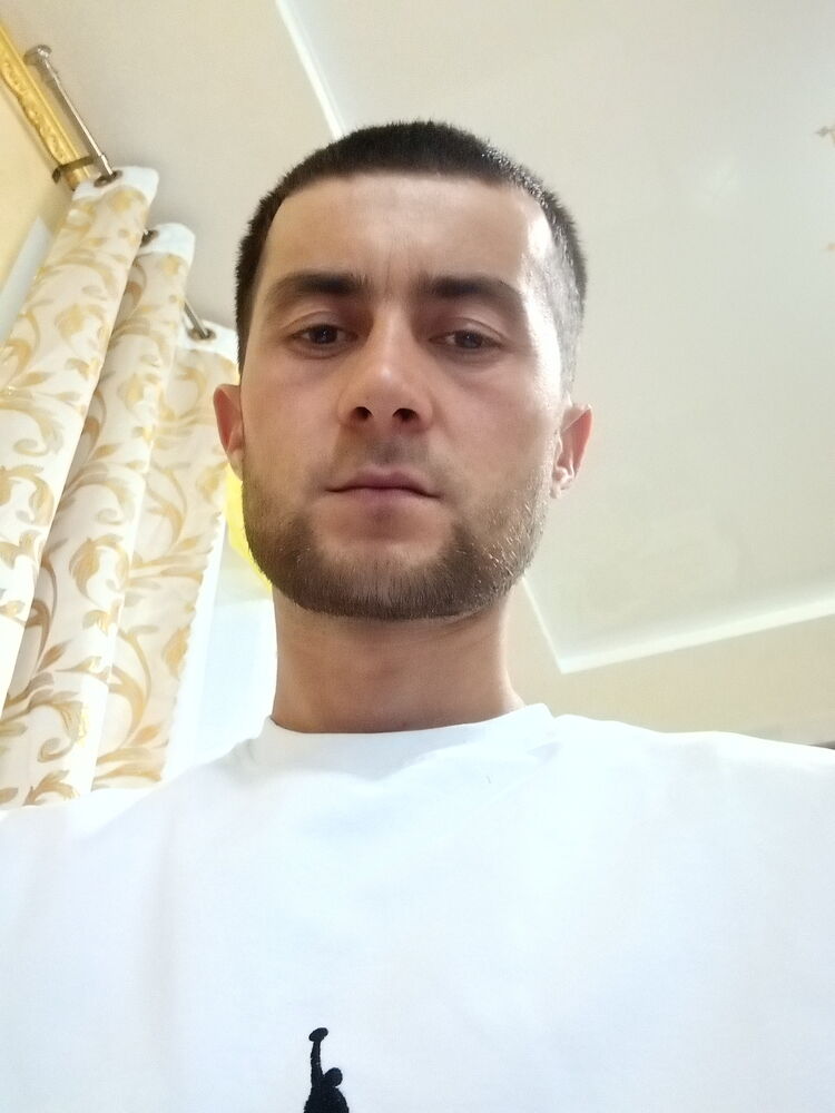  38925660  Ahmad, 33 ,     