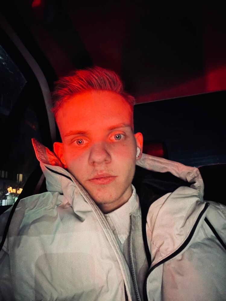  31064940  , 25 ,    