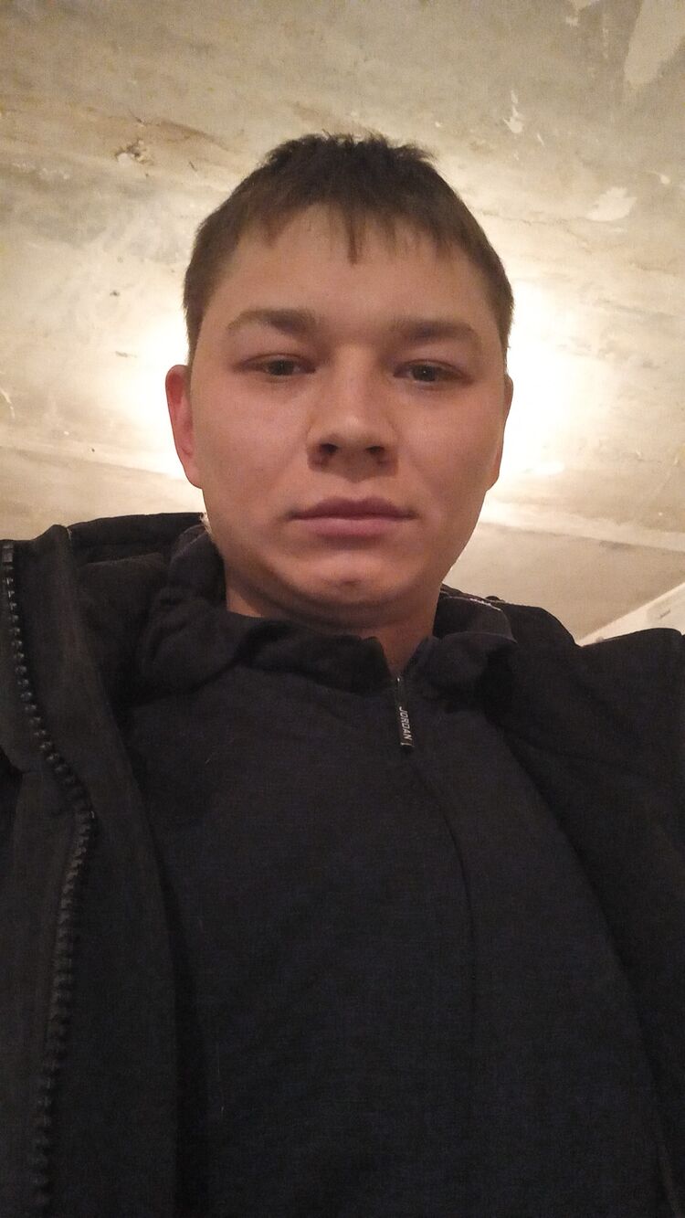  41152670  , 27 ,    