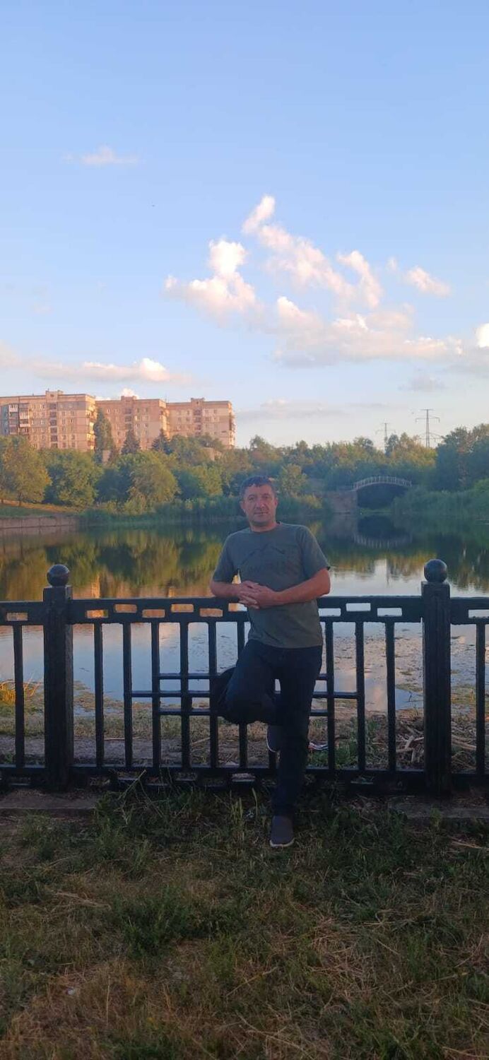  ,   Ruslan, 39 ,   ,   