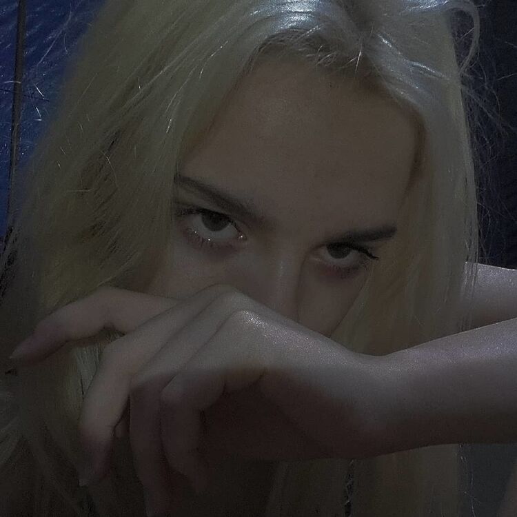  19002110  , 23 ,    -