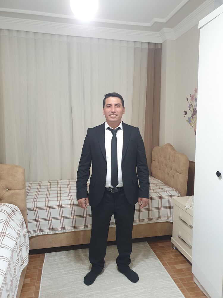  44060540  Hasan, 37 ,    Mercin