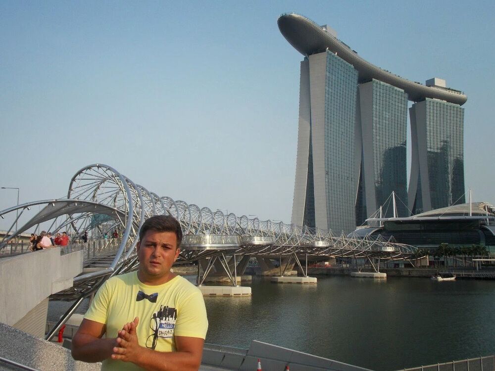  54207870  Pavel, 37 ,    -