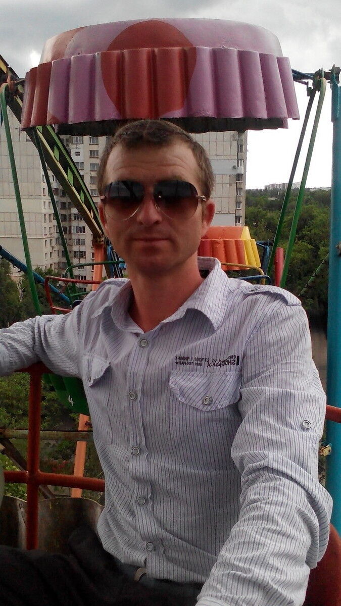  ,   Vasile, 37 ,     , c 