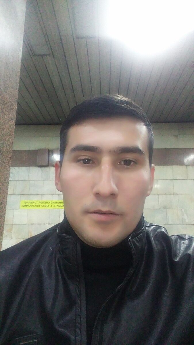  19199490  Akosh, 40 ,    