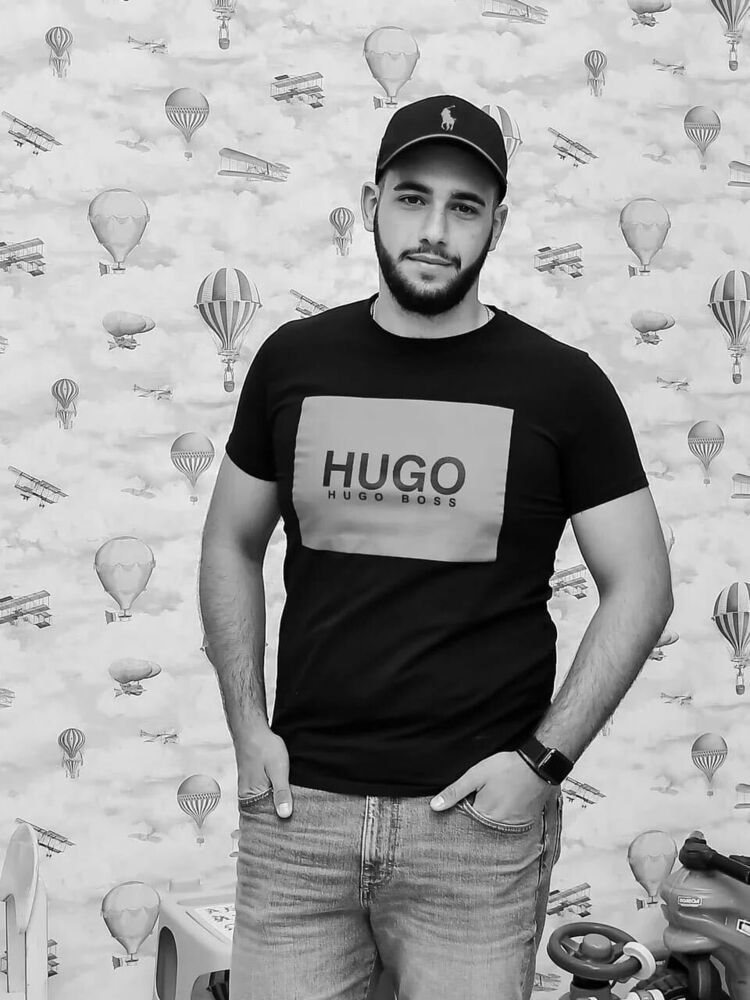  ,   Alberto, 29 ,   ,   