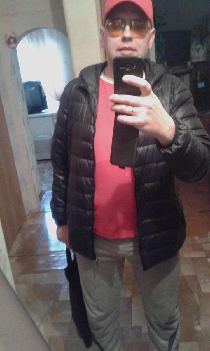  9714320  Serh, 38 ,    
