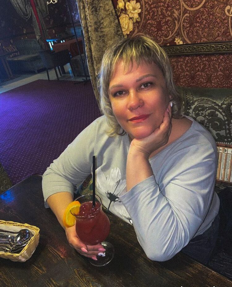  ,   Irina, 40 ,   ,   