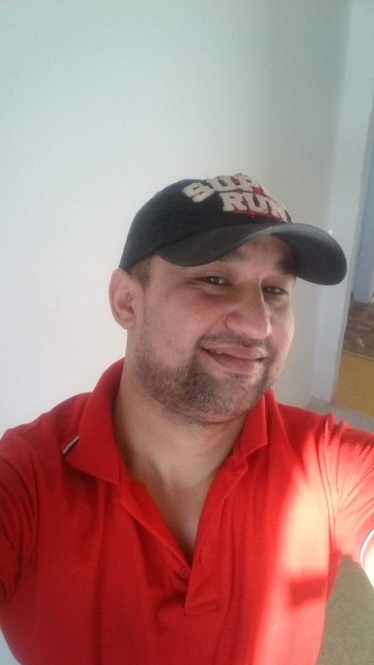  52806400  Rasul, 37 ,    -