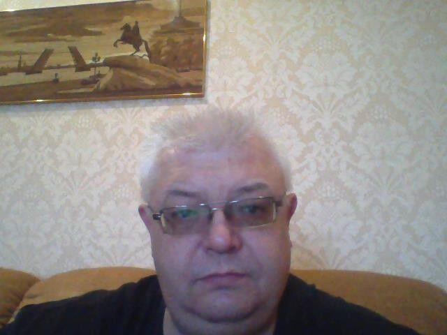  11666830  Igor, 54 ,    