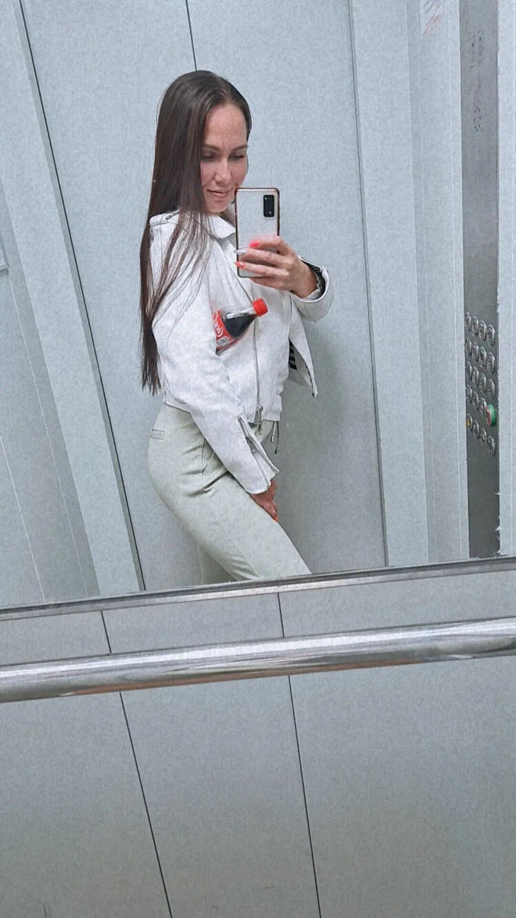  33432630  Nika, 30 ,    