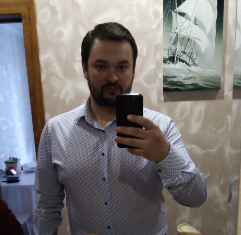 ,   Azat, 39 ,   ,   