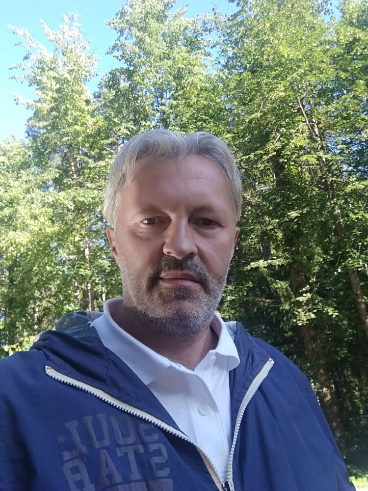  20848210  , 51 ,    -